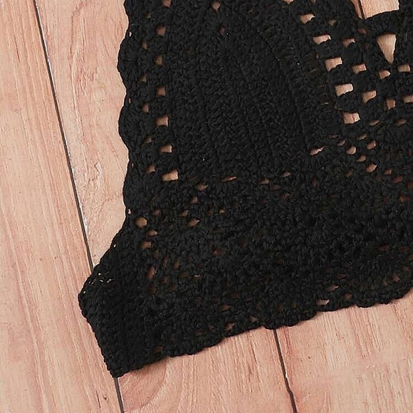 CROCHET HALTER TOP - Picture 4 of 6